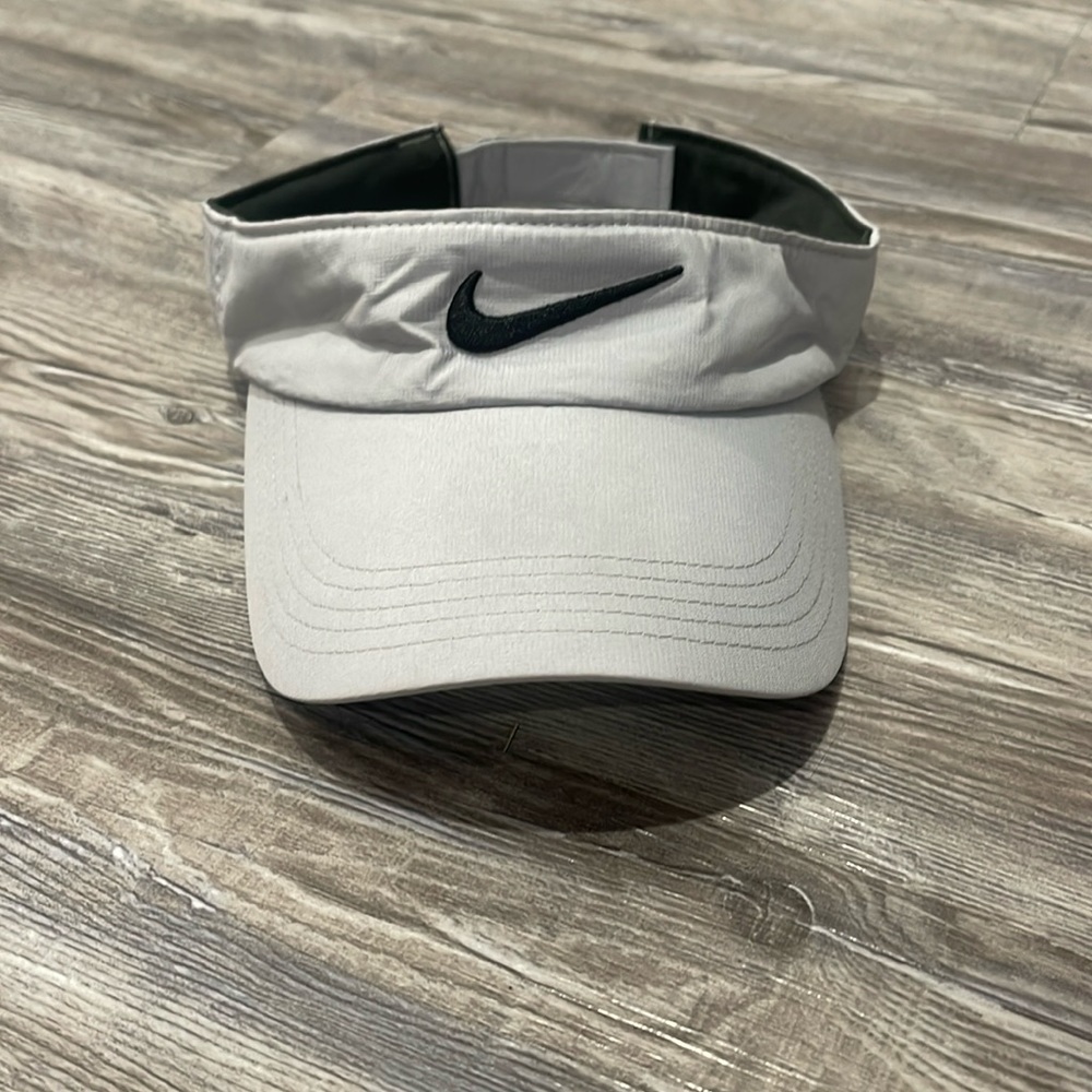 Nike Dri Fit Visor - Like New